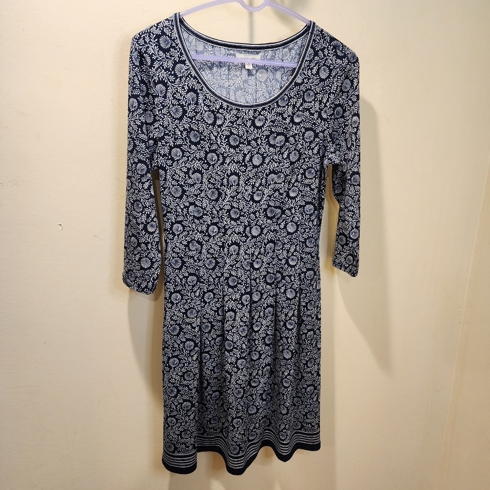 Max Studio Navy and White Quarter Sleeves fit and flare Casual dress size M